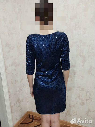 Продам платье с паетками