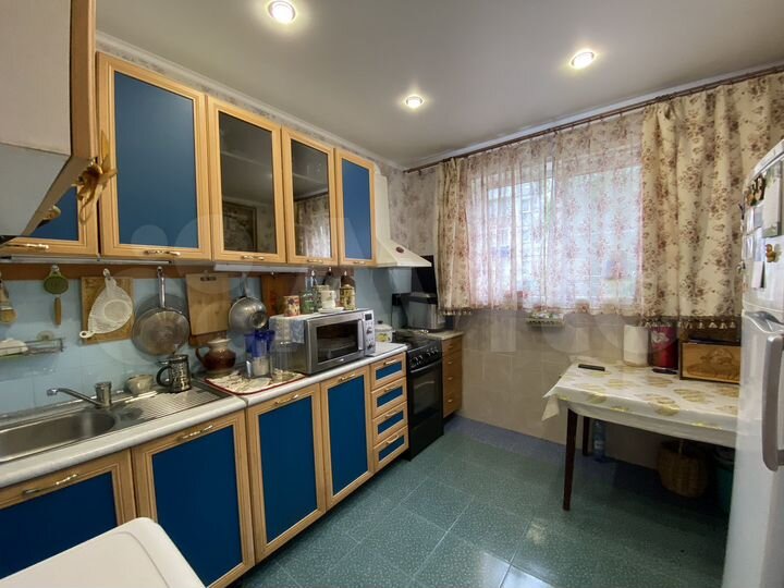 2-к. квартира, 52 м², 3/5 эт.