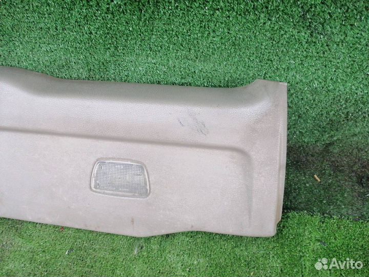 Обшивка двери багажника Volvo Xc90 B5254T2