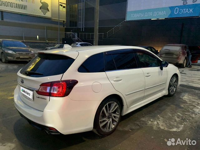 Subaru Levorg 1.6 CVT, 2014, битый, 183 000 км с пробегом, цена 1550000 руб.