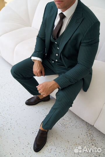 Костюм классический мужской в полоску