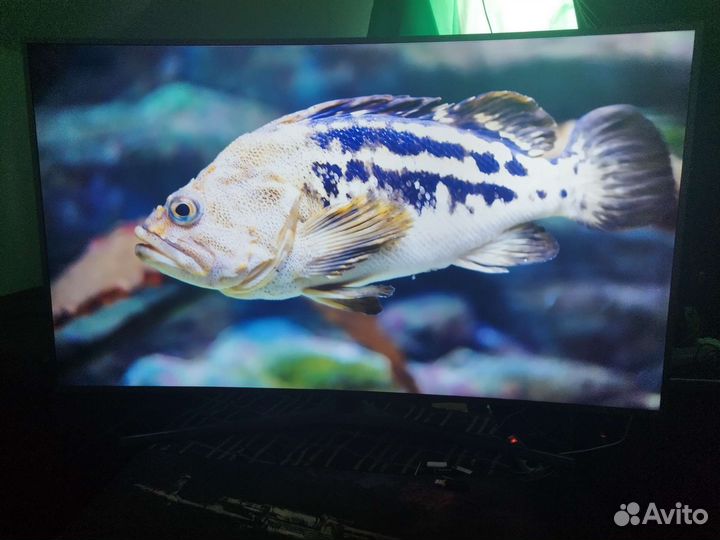 Телевизор Samsung smart tv 4k