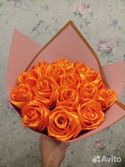 Букет из атластных лент 15 роз