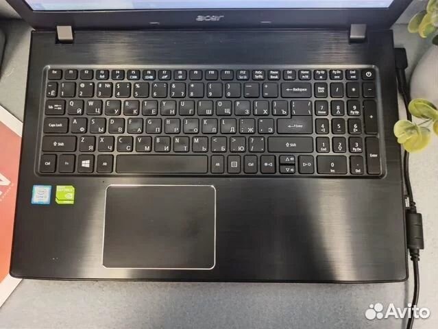 Ноутбук Acer/i3 6006/4GB/GT940MX/320GB