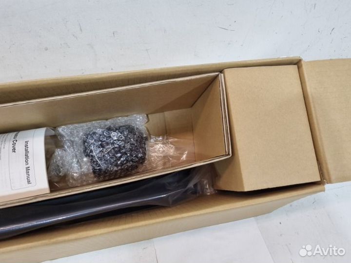 Шторка багажника задняя Toyota Land Cruiser 200