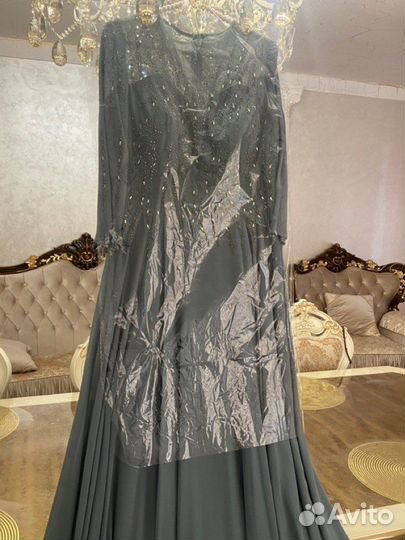 Вечернее платье