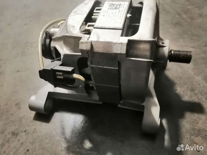 Двигататель стиральной машины Индезит