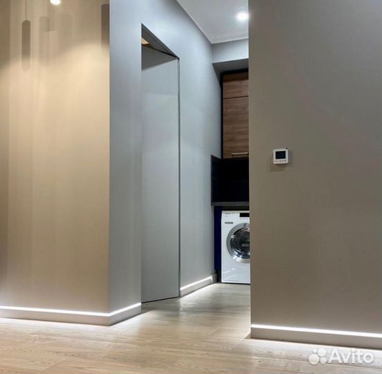 Скрытый плинтус теневой