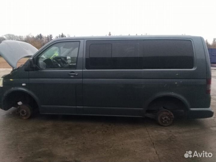 Привод правый передний Volkswagen California/Caravelle/Multivan/Transporter