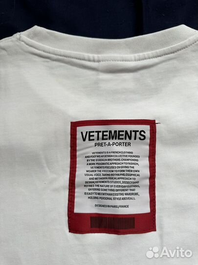 Футболка vetements