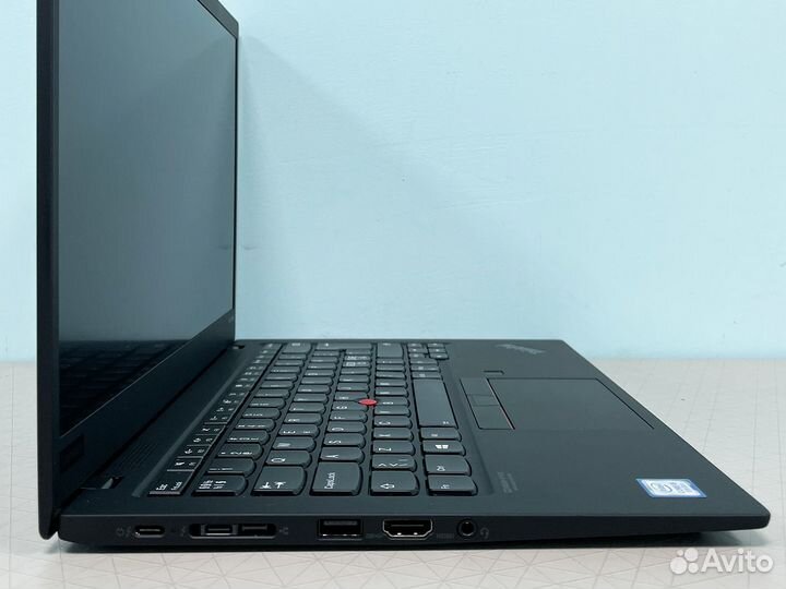 Lenovo ThinkPad X1 Carbon 7