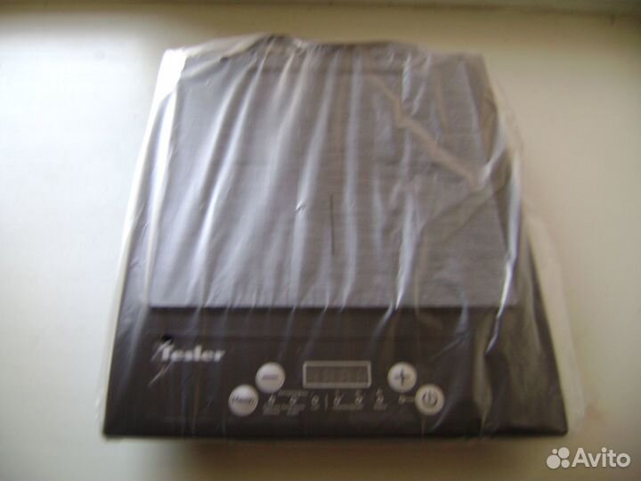 Электрическая плитка Tesler PI-13