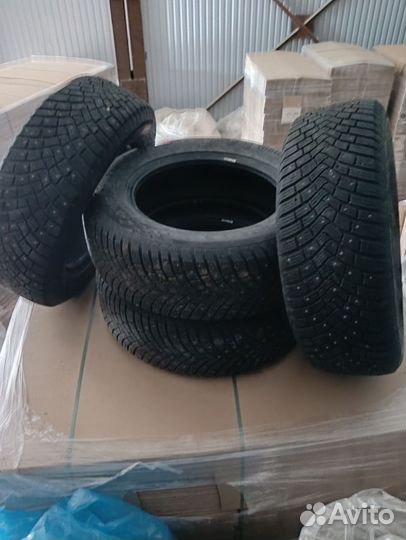 Continental IceContact 2 235/65 R17 108T