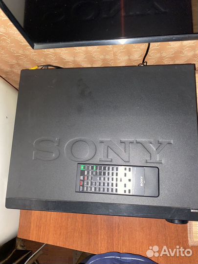 Видеомагнитофон Sony