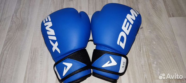 Боксерские перчатки