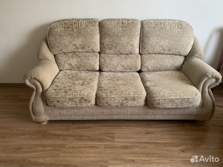 Продам диван и 2 кресла