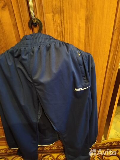 Спортивный костюм