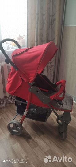 Прогулочная коляска