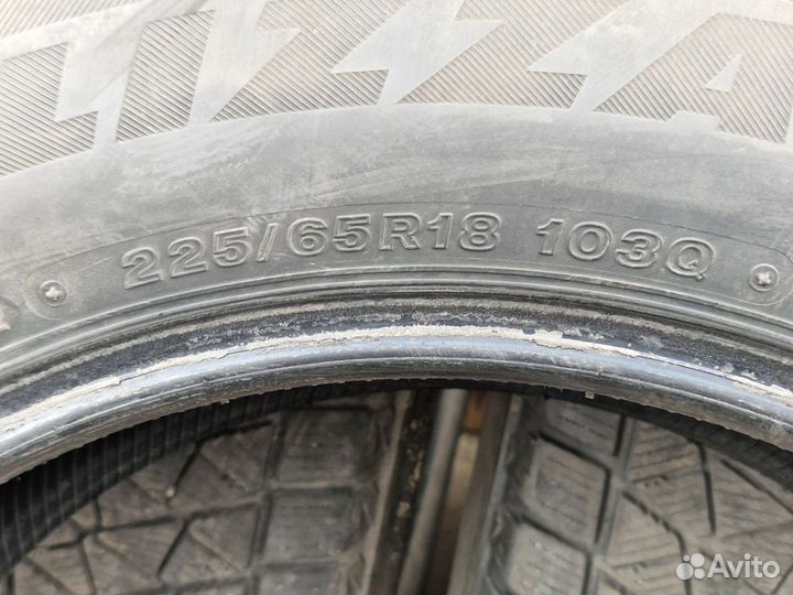Bridgestone Blizzak DM-V2 225/65 R18