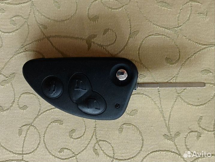 Ключ Alfa Romeo с чипом
