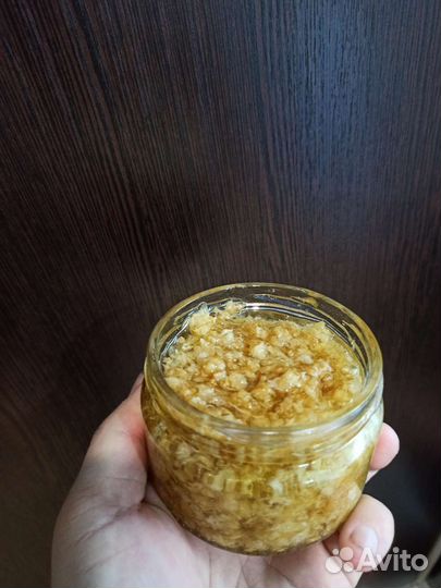 Забрус. Сотовые крышечки