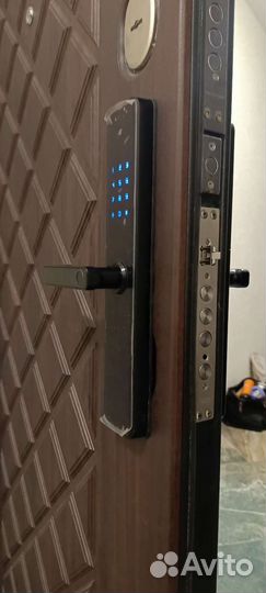 Установка электронных (умных) замков