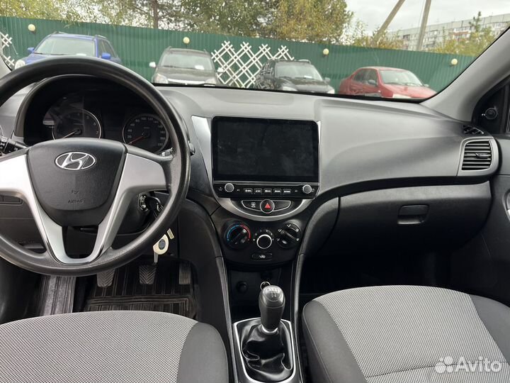 Hyundai Solaris 1.4 МТ, 2011, 125 000 км