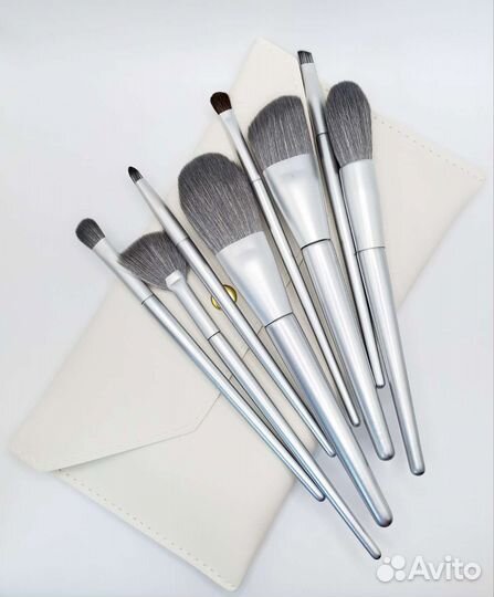Кисти для макияжа