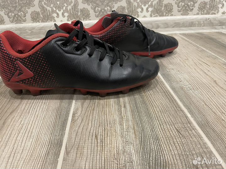 Бутсы для искусственного газона