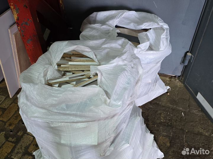 Обрезки лдсп в мешках бесплатно