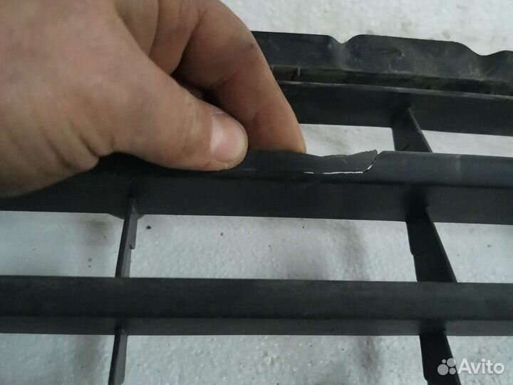 Решетка переднего бампера Lexus lx570