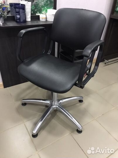 Парикмахерское оборудование б/у