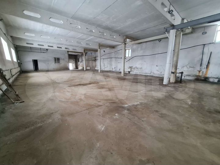 Нежилое помещение свободного назначения 1200 м²