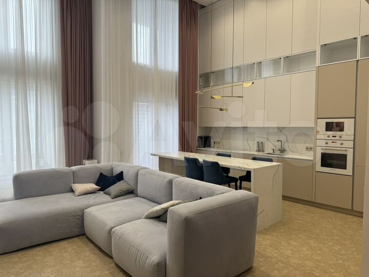 4-к. квартира, 106 м², 17/17 эт.
