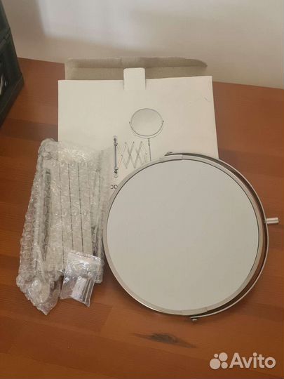 Зеркало на кронштейне увеличительное 20см