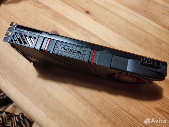 Видеокарта Radeon R9 290X