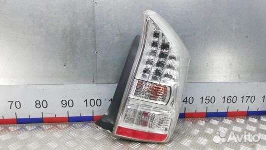 Фонарь задний правый toyota prius XW30 (6UK06MY01)