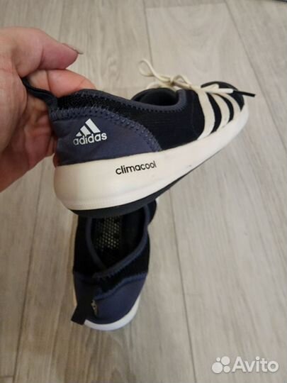 Кроссовки Adidas