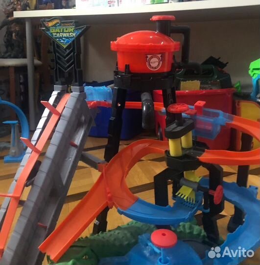Водяная трасса hot wheels
