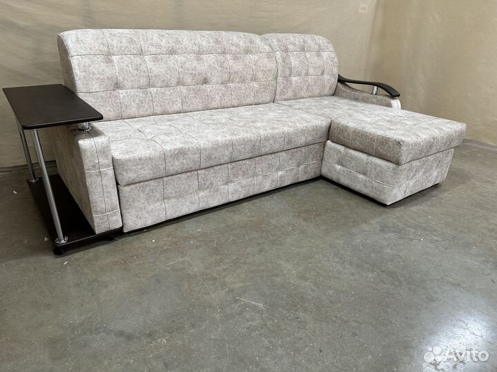 Диван угловой