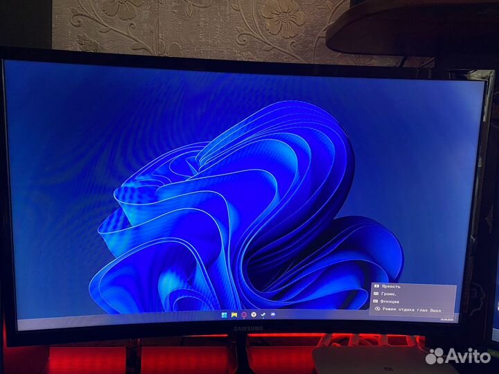 Монитор samsung