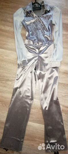 Очень нежный костюм для выступлений фигурное катан