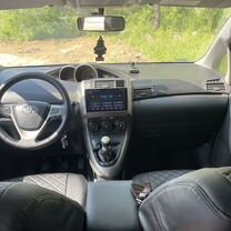 Toyota Verso 2.0 MT, 2009, 187 500 км, с пробегом, цена 900 000 руб.