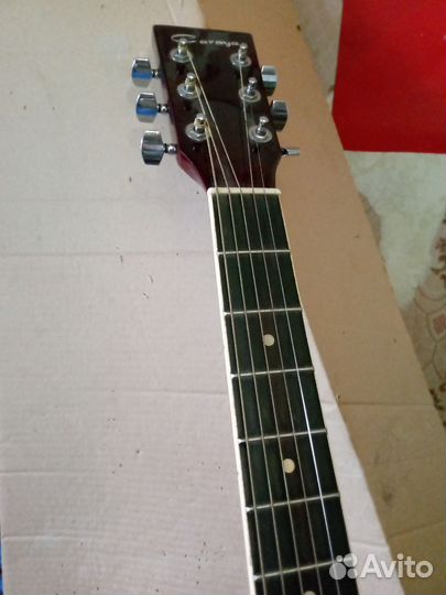 Гитара, мало б/у, торг уместен