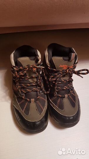 Кроссовки утепленные