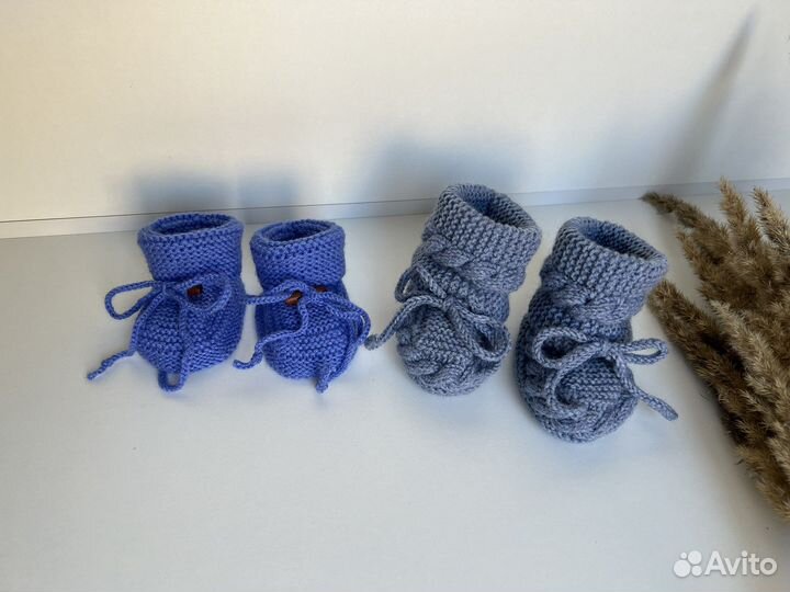 Детские пинетки, шапочки, кардиганы, носки