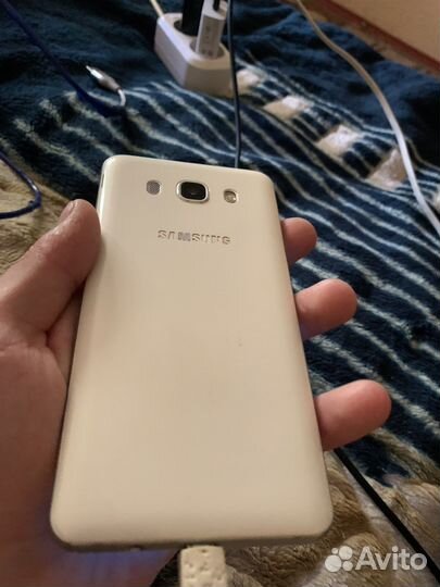 Телефон Samsung j5