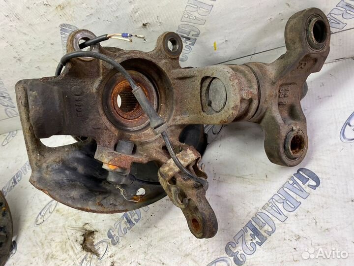 Кулак поворотный ступица nissan primera p12