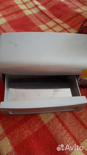 Уф шкаф и набор для маникюра