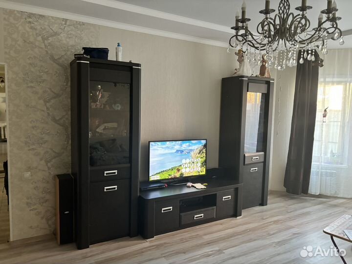 Стенка в гостиную